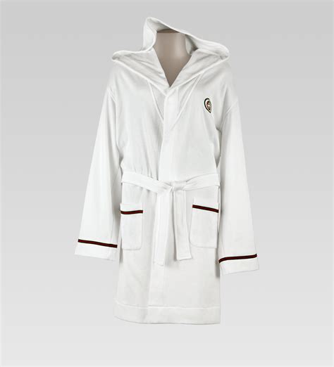 gucci-bathrobe-with-interlocking-g-and-signature-web-detail-white|Gucci clothing website.